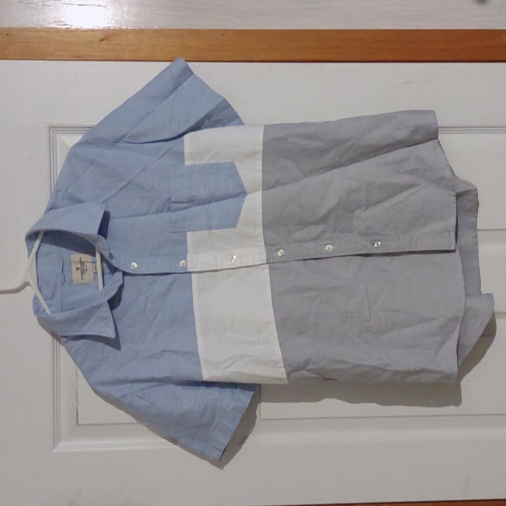 Men's American Eagle button down shirt